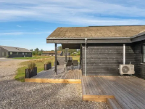 "Carla" - 1.5km from the Sea