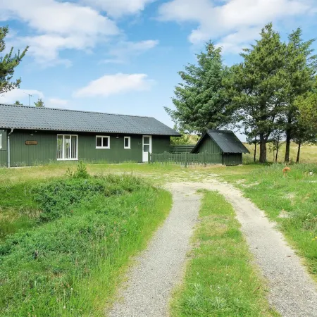 "Juste" - 2.2km from the Sea