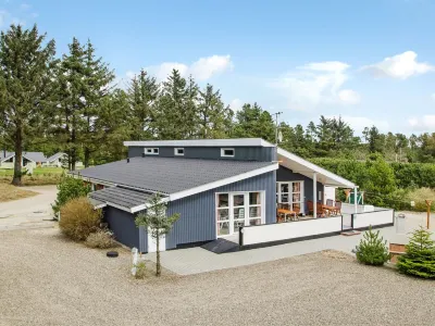"Tascha" - 1.5km from the Sea