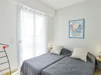 Dolce Vita Hotels near Saint-Laurent-du-Var Station