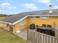"Adelbert" - 400m from the Sea