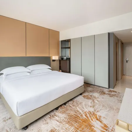 Millennium Hilton Bangkok Отели рядом с достопримечательностью «Риверсайд»
