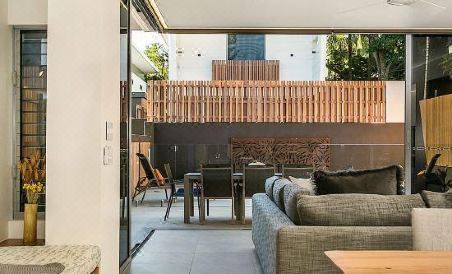 KoKo's Beach House 4 - Housity