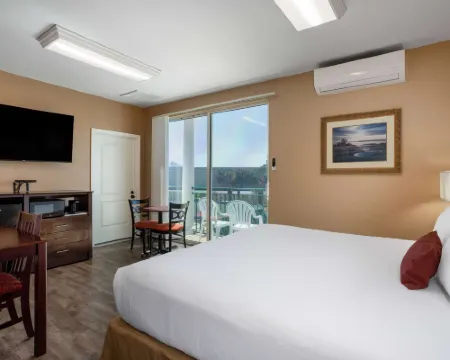 Travelodge by Wyndham Lakeland Hotels in Lakeland