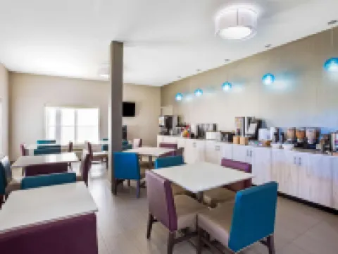 La Quinta Inn & Suites by Wyndham Pharr North McAllen Hotels in Pharr