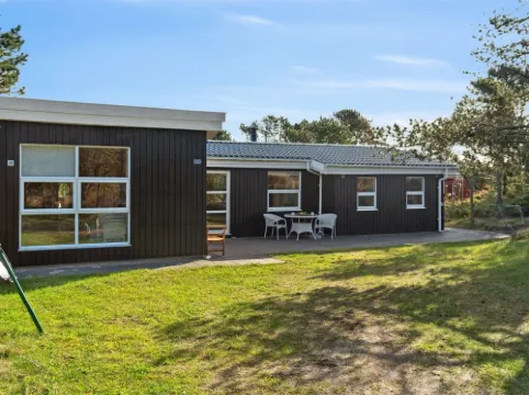 "Eroll" - 1.8km from the Sea