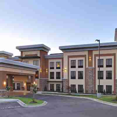 La Quinta Inn & Suites by Wyndham Memphis Wolfchase Hotel Exterior