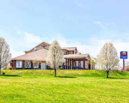 Comfort Inn Hotels in Hancock County