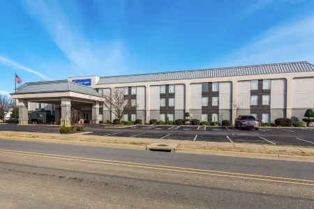 Motel 6 Conway, AR Отели в г. Конуэй