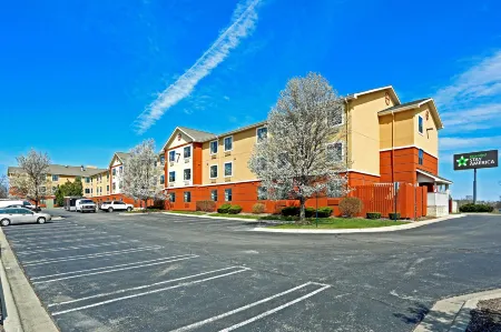 Suburban Studios Auburn Hills - Detroit