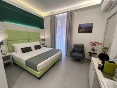 Cinqueterre Behind Hotels in Ла-Спеція