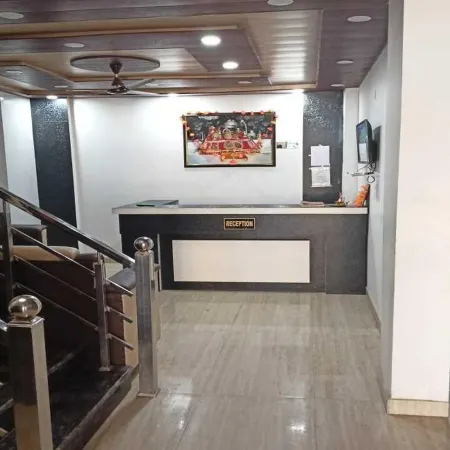 Hotel Lords Paradise , Katra