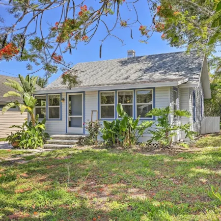 Lovely Cottage Near Downtown Stuart and Beaches