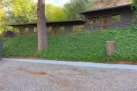 Destination Oak Creek 8 1 Bedroom Apts by RedAwning Hotels in Yavapai County