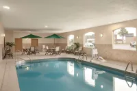 Country Inn & Suites by Radisson, Sioux Falls, SD - Pools