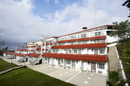 Caliraya Resort Club Hotels in Mabitac