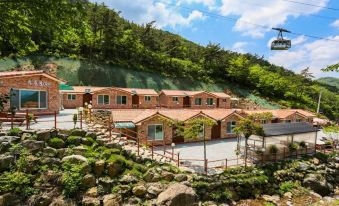 9. 두륜산관광펜션..