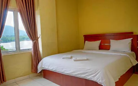 Hotel Nabasa Отели в г. Toba Regency