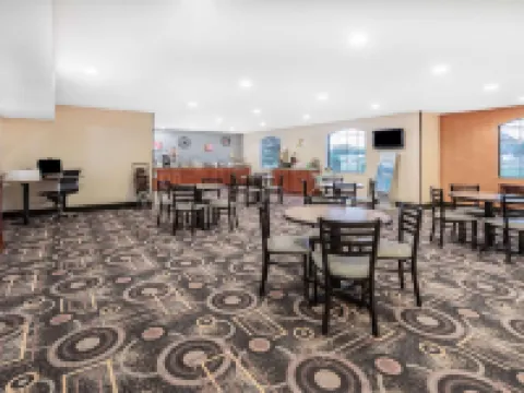 Super 8 by Wyndham Marysville/Port Huron Area Hotels in Marysville