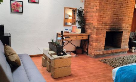 Encino House - Housity