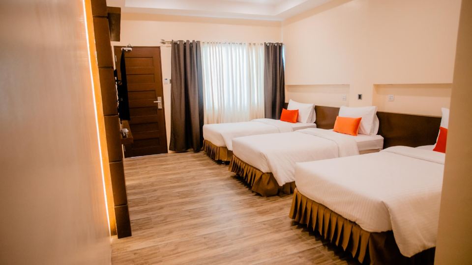 Port Royale Waterpark Resort Dumaguete