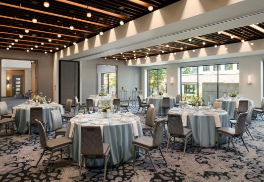 2. 아스트라 호텔,..