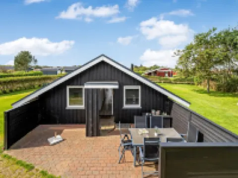 "Naninja" - 300m to the Fjord