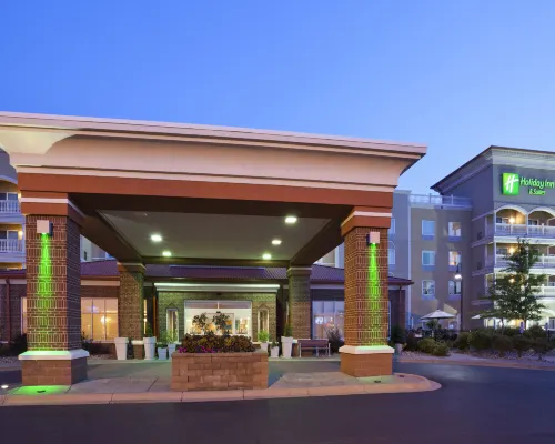 Venetian Waterpark at Holiday Inn Hotel Maple Grove/Arbor Lakes Hotels in Maple Grove