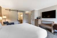 Best Western Plus Inn at the Vines