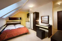Hotel Bešeňová Hotels in der Nähe von Náučný chodník Párnické jazerá – studnica pokladov