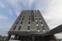 平澤XYM精品飯店 振威川市民遊園地附近的飯店