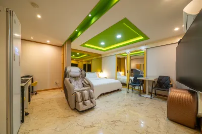 Incheon Noblesse Hotels near Incheon Grand Park