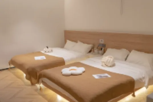 裏屋民宿（潮州古城牌坊街店） 鄰近竹木門城樓的酒店