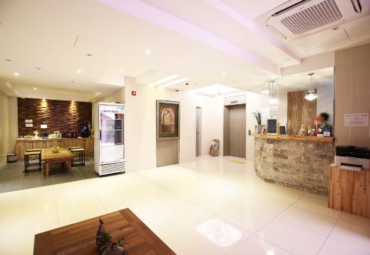 호텔 내부 전경