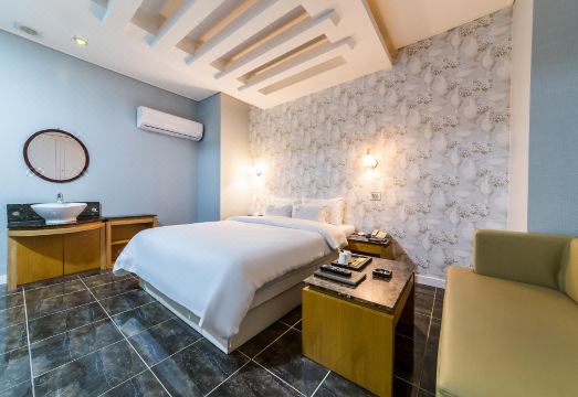 부천 야경 및 호텔 위치