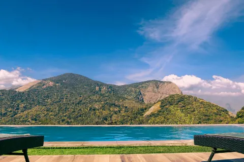 Shola Crown Resort - Munnar