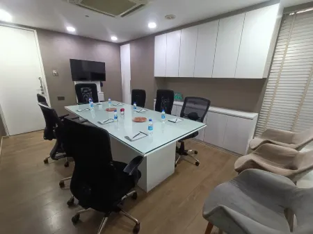 Boulevard by Design Hotel Chennai Отели рядом с достопримечательностью «Shirdi Sai Baba Temple»