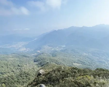 Yanze Apartment (Yangjiafen North Road) Отели рядом с достопримечательностью «Zhangjiakoubao Sceneic Area»