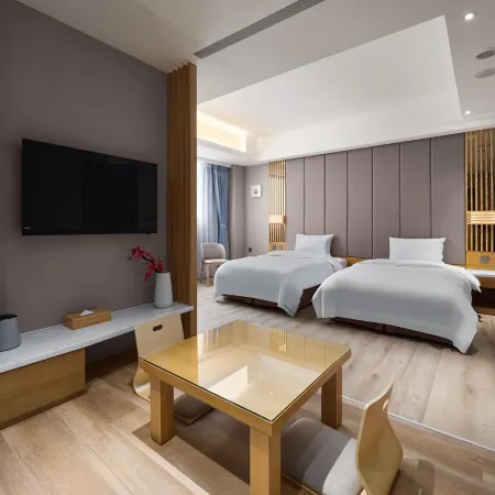 Gamalan FL Spring Hotel