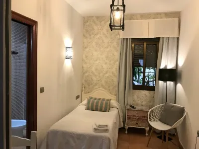 Macavi Hotels in Rota