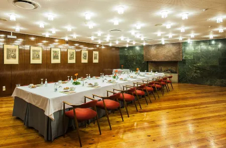 Hotel Goya Отели рядом с достопримечательностью «Pk2»