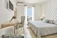 Santorini Palace - 4-Star