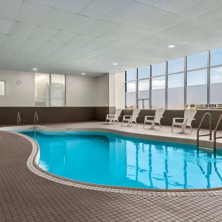 Ramada by Wyndham Niagara Falls Near the Falls