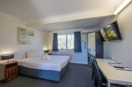 Caboolture Motel Отели в г. Кабулчер Юг