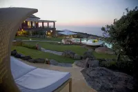 Bajaloglia Resort Hotels in Lu Bagnu