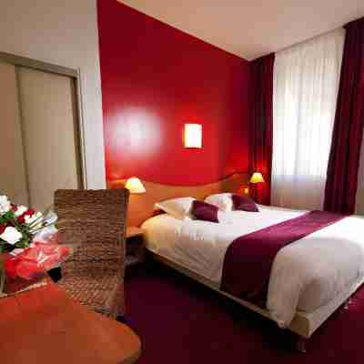 Hotel Le Clocher de Rodez Rooms