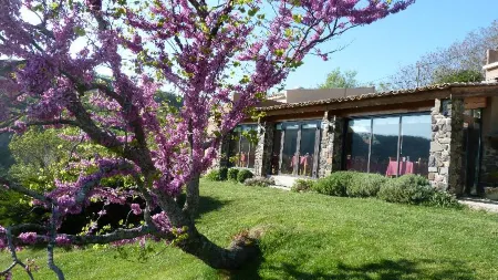 Logis Hôtel-Restaurant la Mère Biquette Отели в г. Ардеш