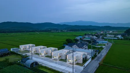 Gyeongju Hathor Pool Villa Отели рядом с достопримечательностью «Namsan Mountain»