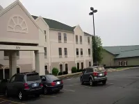 Super 8 by Wyndham Freeport