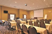 Holiday Inn & Suites MEMPHIS SOUTHEAST-GERMANTOWN by IHG - parking